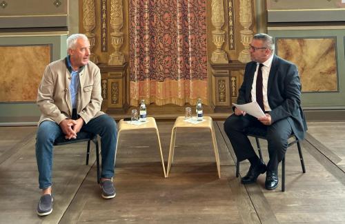 https://www.literaturportal-bayern.de/images/lpbblogs/DeJud-Gespraeche/Spaenle_Wolf_Ichenhausen_500.jpg#joomlaImage://local-images/lpbblogs/DeJud-Gespraeche/Spaenle_Wolf_Ichenhausen_500.jpg?width=500&height=325