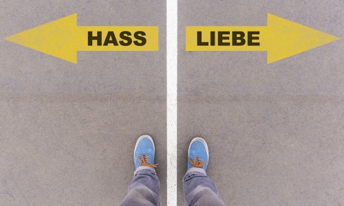 https://www.literaturportal-bayern.de/images/lpbblogs/autorblog/2018/klein/love-2644155_500.jpg
