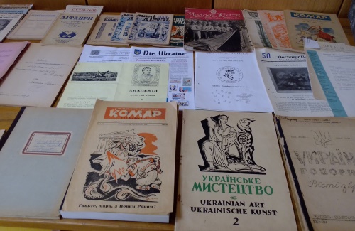 https://www.literaturportal-bayern.de/images/lpbblogs/autorblog/2025/klein/Bibliothek_500.jpg#joomlaImage://local-images/lpbblogs/autorblog/2025/klein/Bibliothek_500.jpg?width=500&height=325