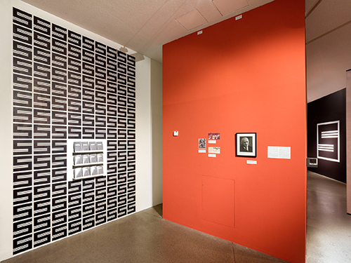 https://www.literaturportal-bayern.de/images/lpbblogs/autorblog/2025/klein/Schocken-Ausstellung-JM-25-1_500.jpg#joomlaImage://local-images/lpbblogs/autorblog/2025/klein/Schocken-Ausstellung-JM-25-1_500.jpg?width=500&height=375