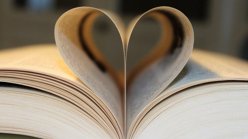 https://www.literaturportal-bayern.de/images/lpbblogs/instblog/2018/heart500.jpg