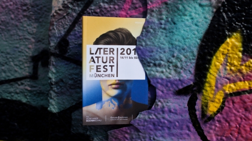 https://www.literaturportal-bayern.de/images/lpbblogs/instblog/2018/klein/Literaturfest2018_c_Juliana_Krohn1k.jpg