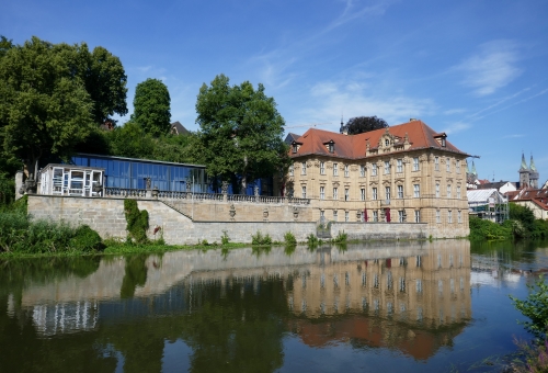 https://www.literaturportal-bayern.de/images/lpbblogs/instblog/2020/klein/Kuenstlerhaus_Villa_Concordia500.jpg