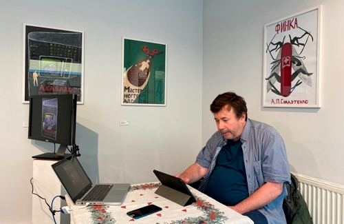 https://www.literaturportal-bayern.de/images/lpbblogs/redaktion/2024/klein/Milstein-Lesung_240602%20_500.jpg#joomlaImage://local-images/lpbblogs/redaktion/2024/klein/Milstein-Lesung_240602 _500.jpg?width=500&height=325