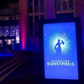 images/lpbblogs/startpage/Kunstpreis_2025_170.jpg#joomlaImage://local-images/lpbblogs/startpage/Kunstpreis_2025_170.jpg?width=170&height=170