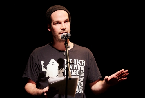 https://www.literaturportal-bayern.de/images/lpbevents/2020/7/Max_Czollek_c_Stefan_Loeber_500.jpg