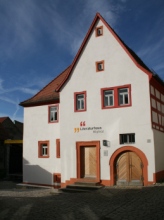 https://www.literaturportal-bayern.de/images/lpbinstitutions/wipfeld_aussen_164.jpg