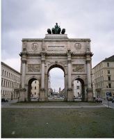 https://www.literaturportal-bayern.de/images/lpbplaces/2015/klein/street_Siegestor_Mnchen_164.jpg