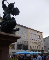 https://www.literaturportal-bayern.de/images/lpbplaces/2015/klein/street_glockenspiel_164.jpg
