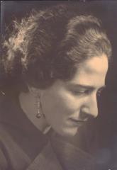 https://www.literaturportal-bayern.de/images/lpbplaces/2021/klein/Weil_Grete_GWF1_Amsterdam_1939_klein.jpg