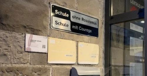 https://www.literaturportal-bayern.de/images/lpbplaces/2024/klein/oberstdorf_Tafel14_500.jpg#joomlaImage://local-images/lpbplaces/2024/klein/oberstdorf_Tafel14_500.jpg?width=500&height=260