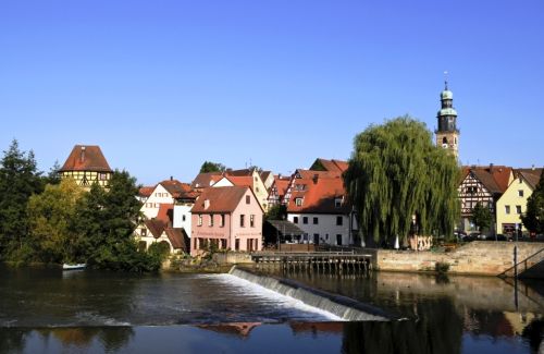 https://www.literaturportal-bayern.de/images/lpbplaces/Lauf_Stadtansicht-Lauf_500.jpg#joomlaImage://local-images/lpbplaces/Lauf_Stadtansicht-Lauf_500.jpg?width=500&height=325