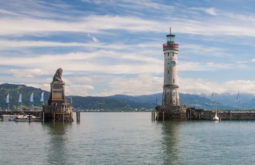 https://www.literaturportal-bayern.de/images/lpbplaces/Lindau_Pixabay_500.jpg#joomlaImage://local-images/lpbplaces/Lindau_Pixabay_500.jpg?width=500&height=325