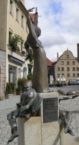 https://www.literaturportal-bayern.de/images/lpbplaces/fuerth_gauklerbrunnen_wikifree_164.jpg