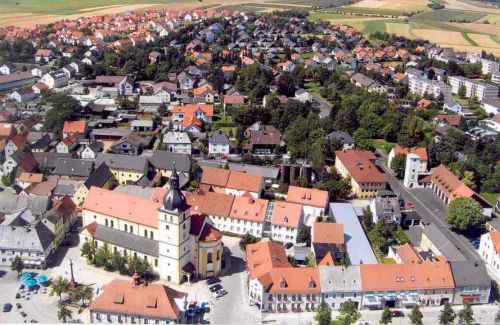 https://www.literaturportal-bayern.de/images/lpbplaces/mitterteich_vonoben_500.jpg#joomlaImage://local-images/lpbplaces/mitterteich_vonoben_500.jpg?width=500&height=325